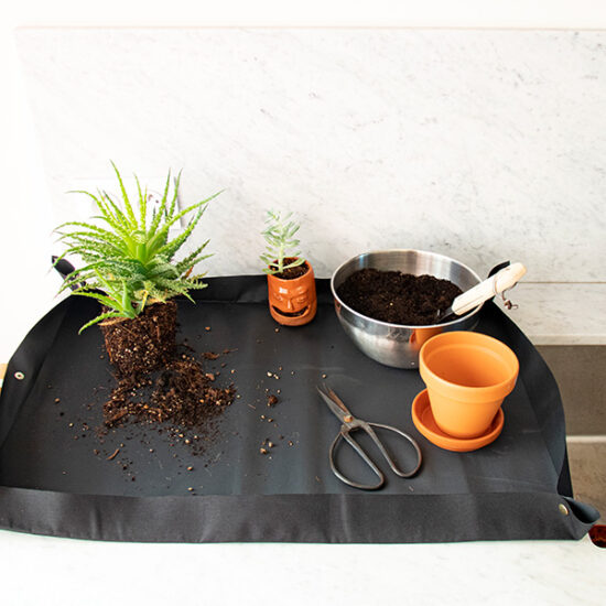 Potting tarp by Botanopia