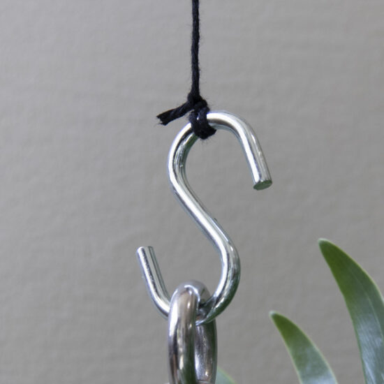 Set of 2 Steel S-hooks to hang up your plants