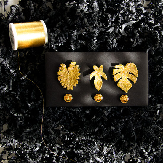 Botanopia gouden geborduurde broches 3 tropische bladeren