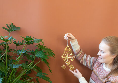 Make your own traditional Finnish Himmeli decorations and christmas crafts