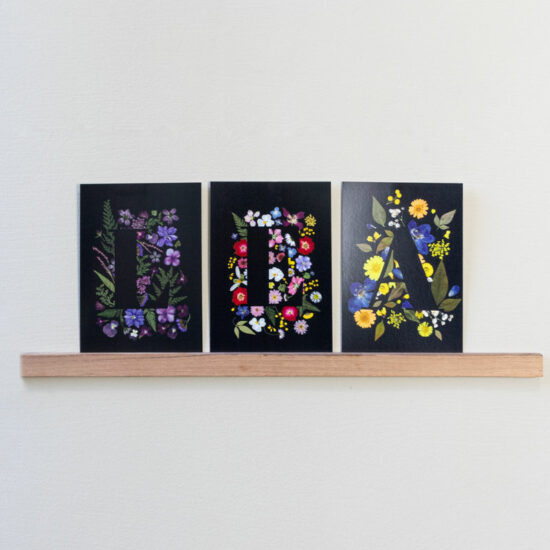 letter cards with pressed flowers printing, letter L E A