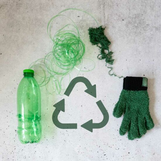 green gloves to take care of your plants, PET recycled material
