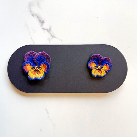 Pansies embroidered brooches